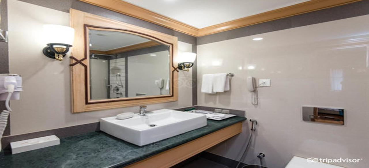 Fortune Resort Sullivan Court, Ooty - Member Itc Hotels' Group Exteriör bild