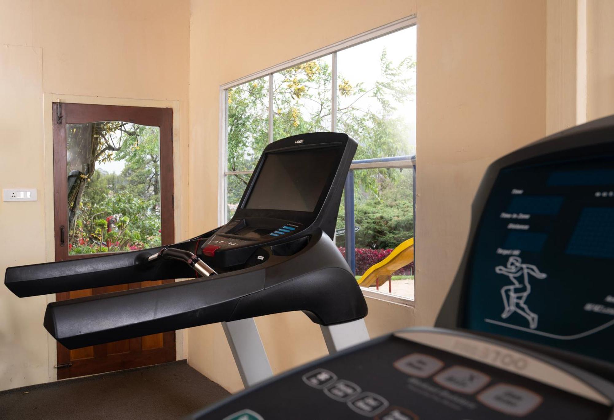 Fortune Resort Sullivan Court, Ooty - Member Itc Hotels' Group Exteriör bild
