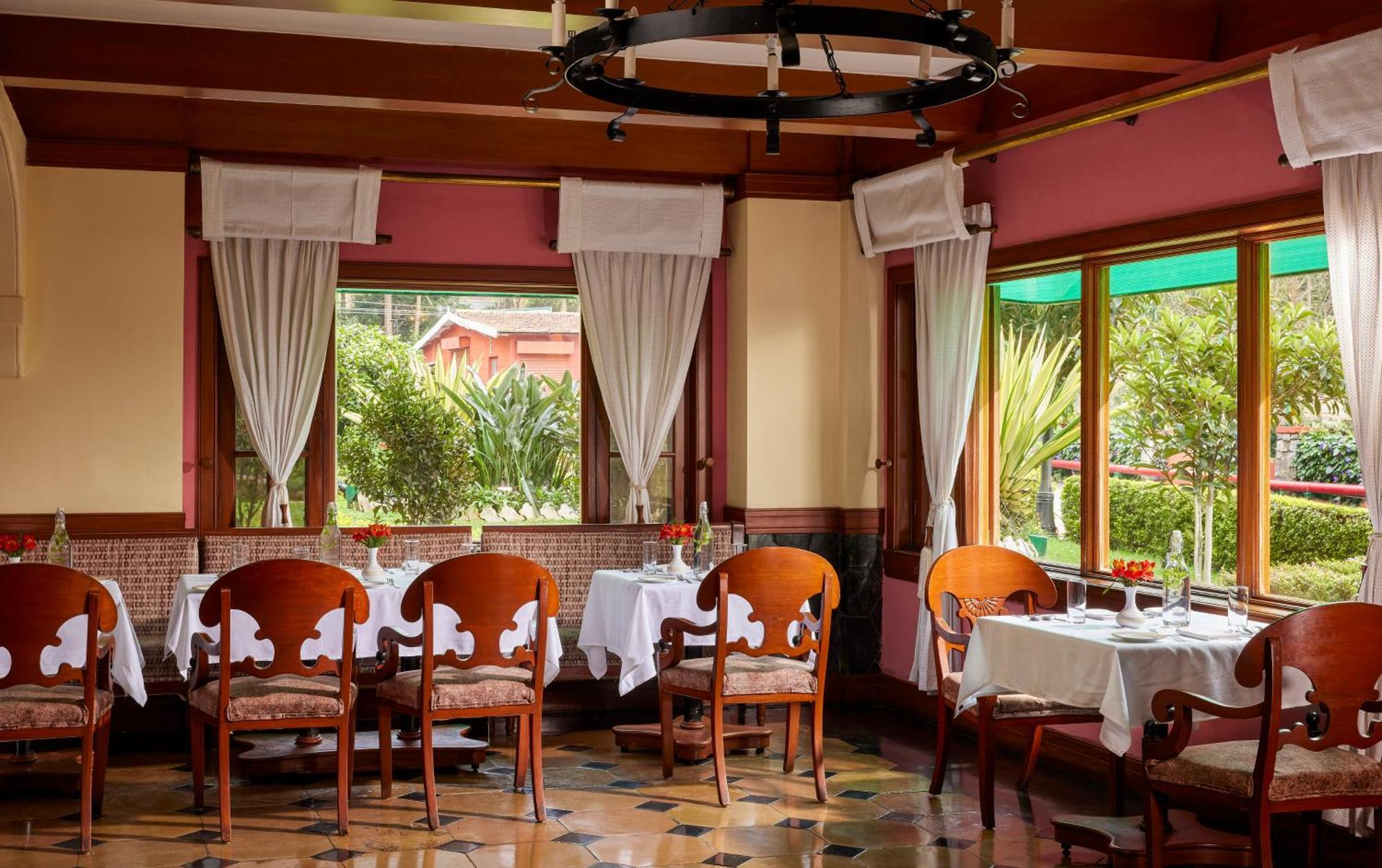 Fortune Resort Sullivan Court, Ooty - Member Itc Hotels' Group Exteriör bild